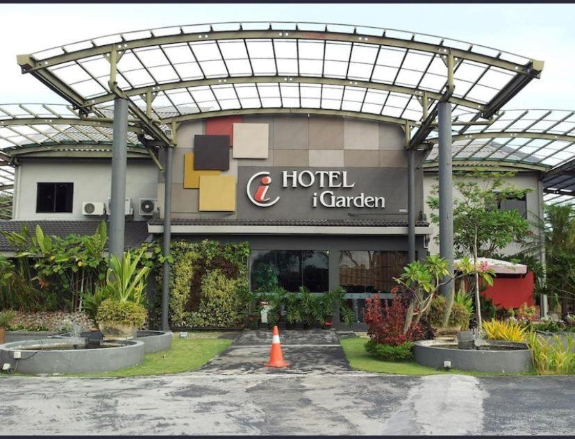 I Garden Hotel Ipoh Exteriér fotografie